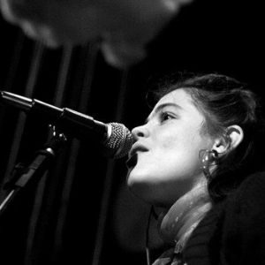 maria sol de Oliveira Mónica